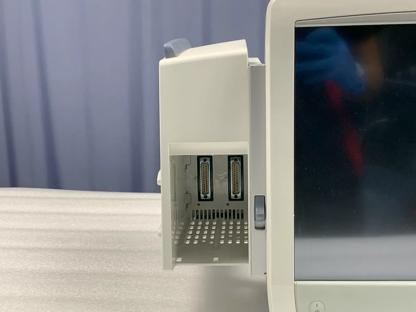 GE Healthcare Carescape B650 Patient Monitor - V2 6PAC Version 2