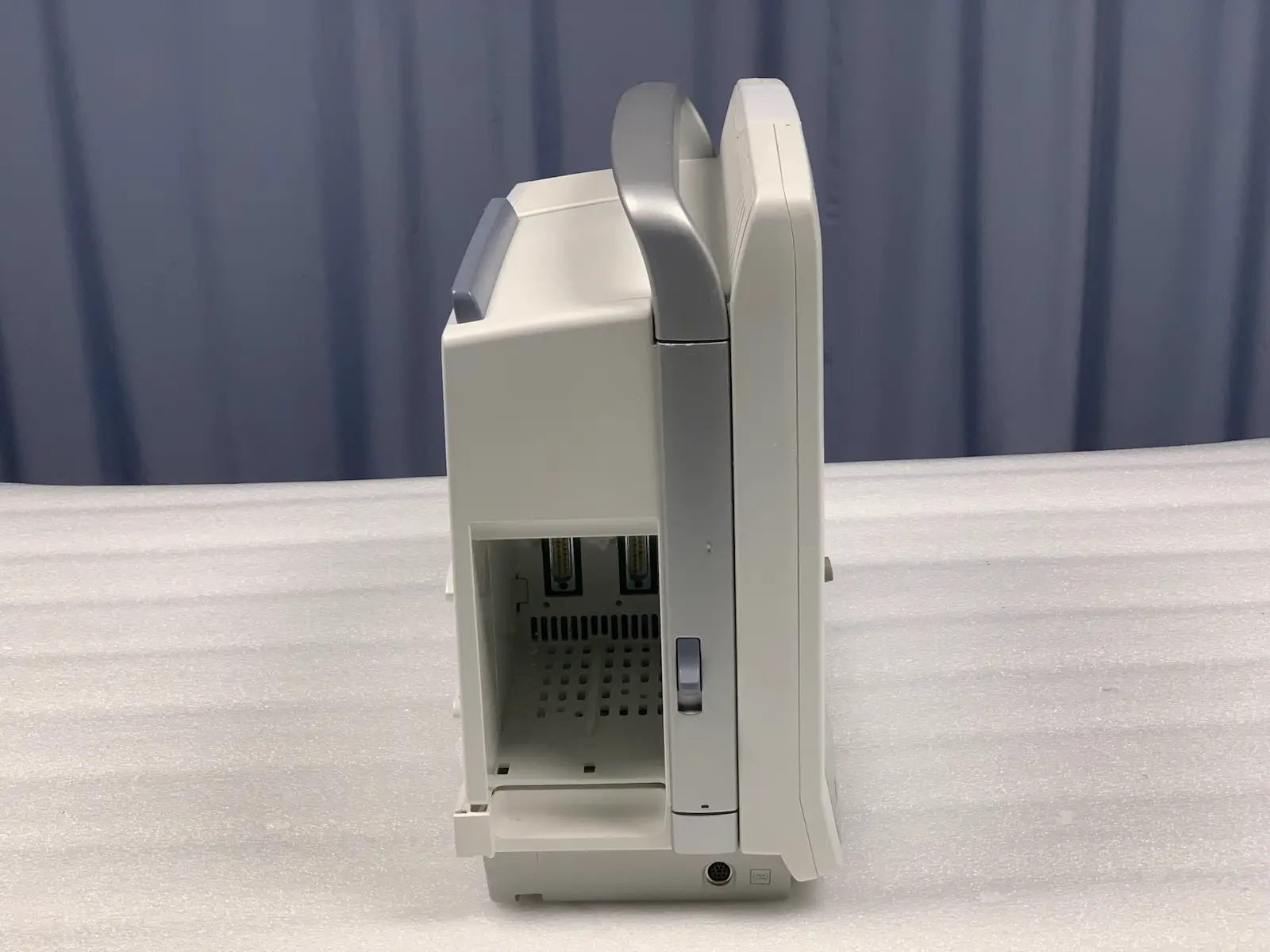 GE Healthcare Carescape B650 Patient Monitor - V2 6PAC Version 2