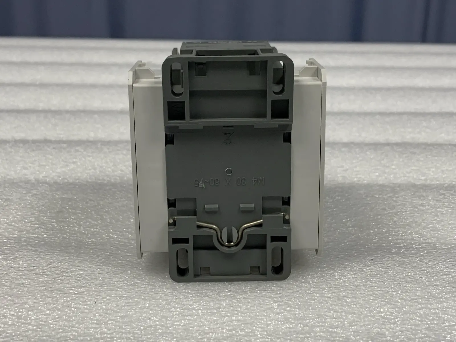 LS Electric Metasol MC-40A 230VAC 3-pole Electric Magnetic Contactor