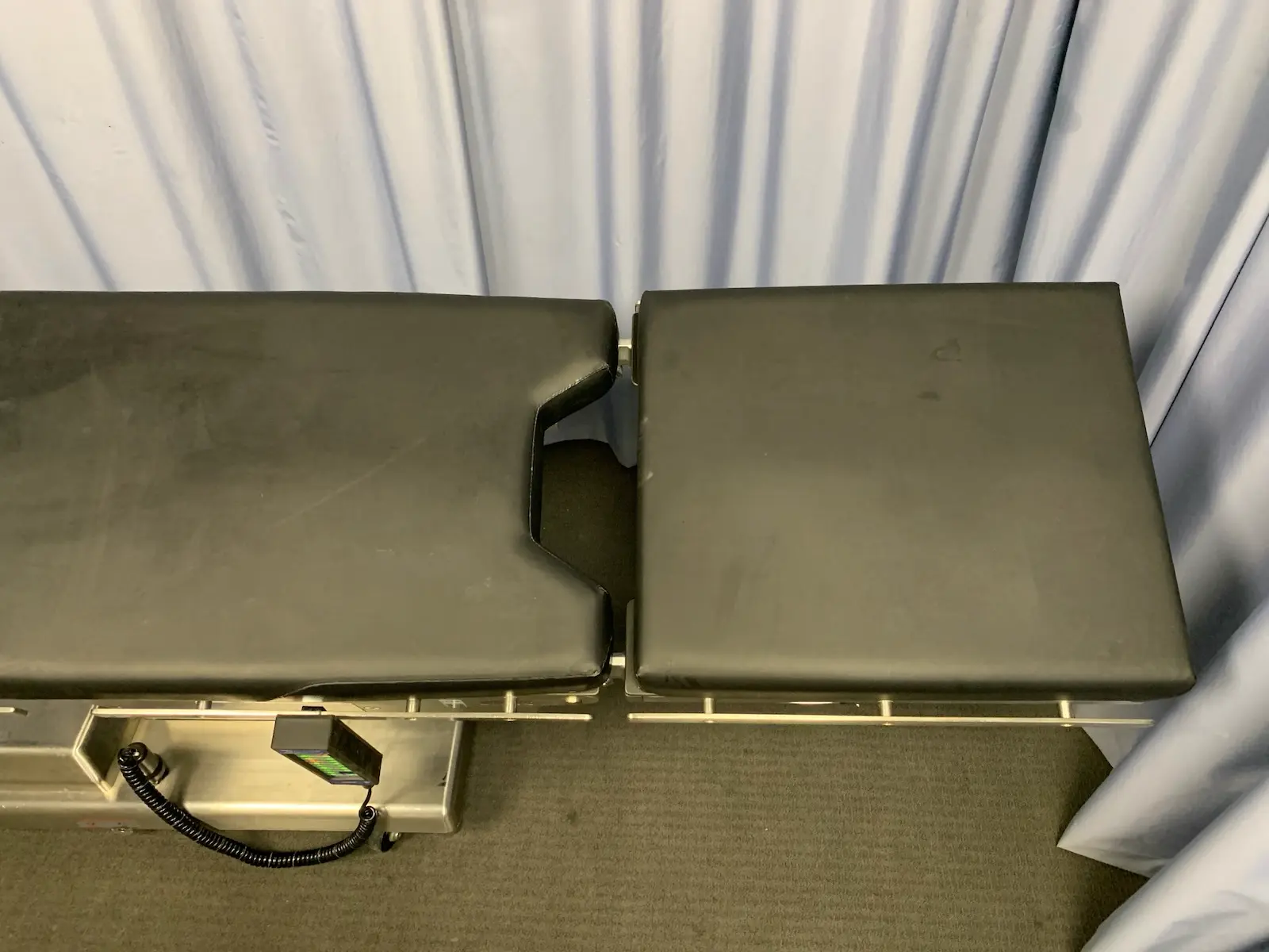 Mizuho MOT-3502X 315kg Max Surgical Operating Table w Mattress + Hand Control