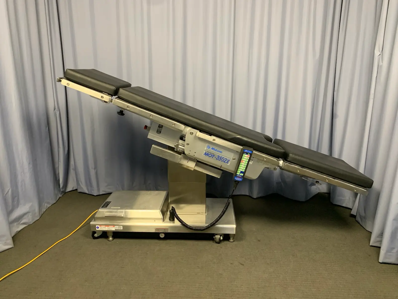 Mizuho MOT-3502X 315kg Max Surgical Operating Table w Mattress + Hand Control