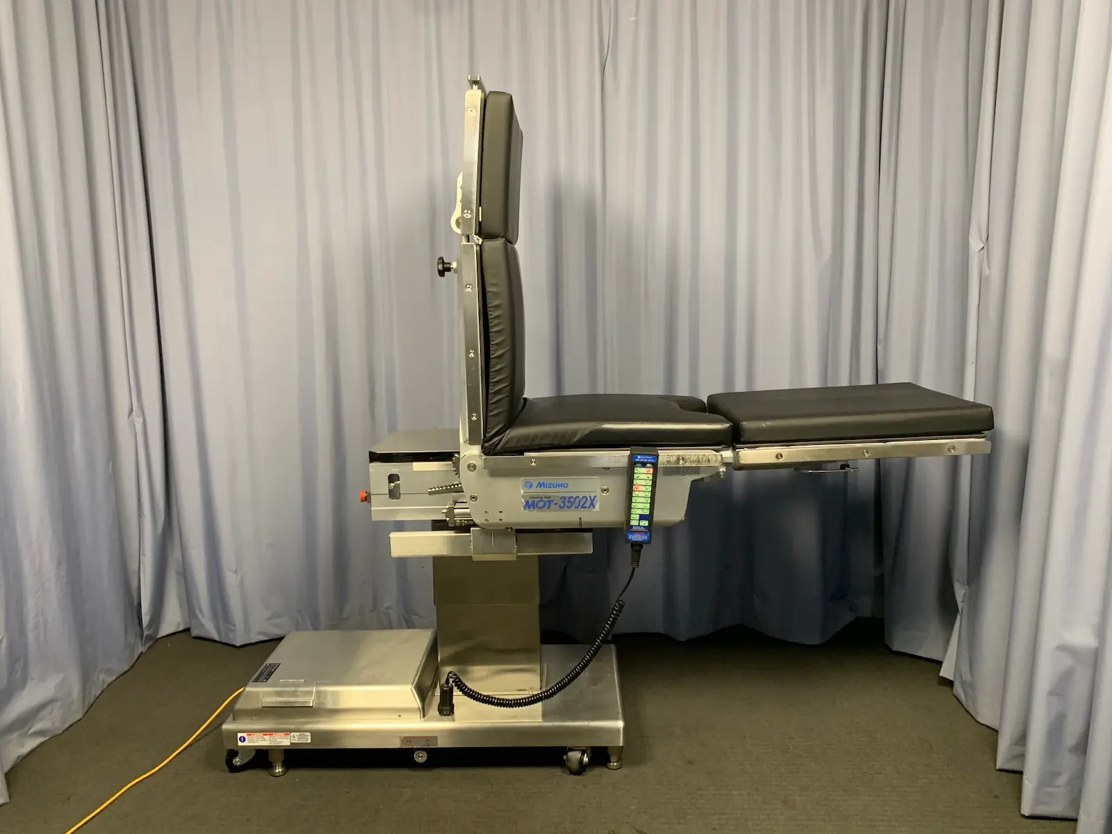 Mizuho MOT-3502X 315kg Max Surgical Operating Table w Mattress + Hand Control