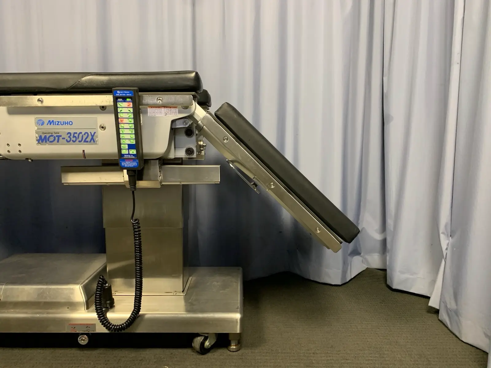 Mizuho MOT-3502X 315kg Max Surgical Operating Table w Mattress + Hand Control