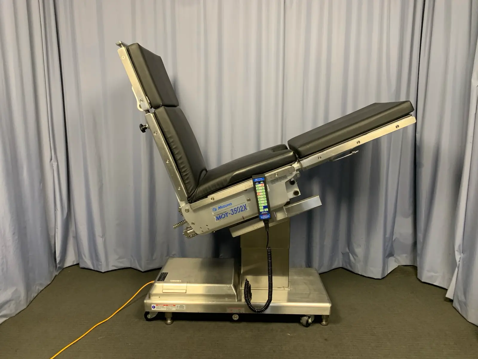 Mizuho MOT-3502X 315kg Max Surgical Operating Table w Mattress + Hand Control