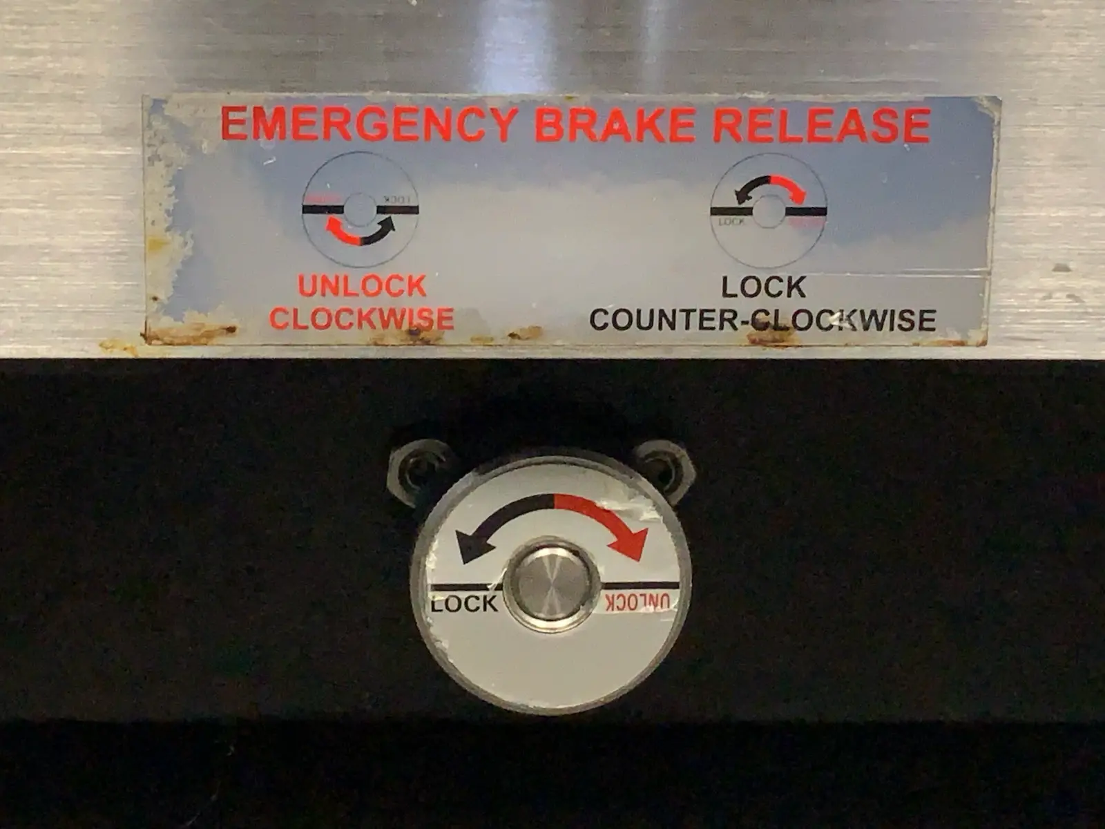 Mizuho MOT-3502X 315kg Max Surgical Operating Table w Mattress + Hand Control