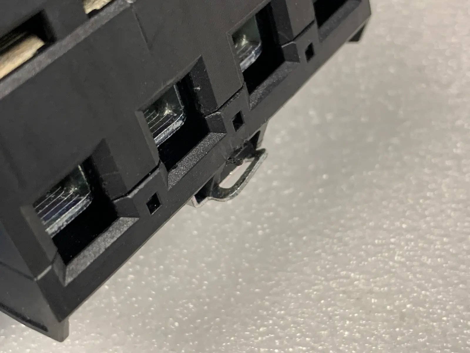 Phoenix Contact VAL-MS 320/3+1/FM 2859181 Surge Arrester