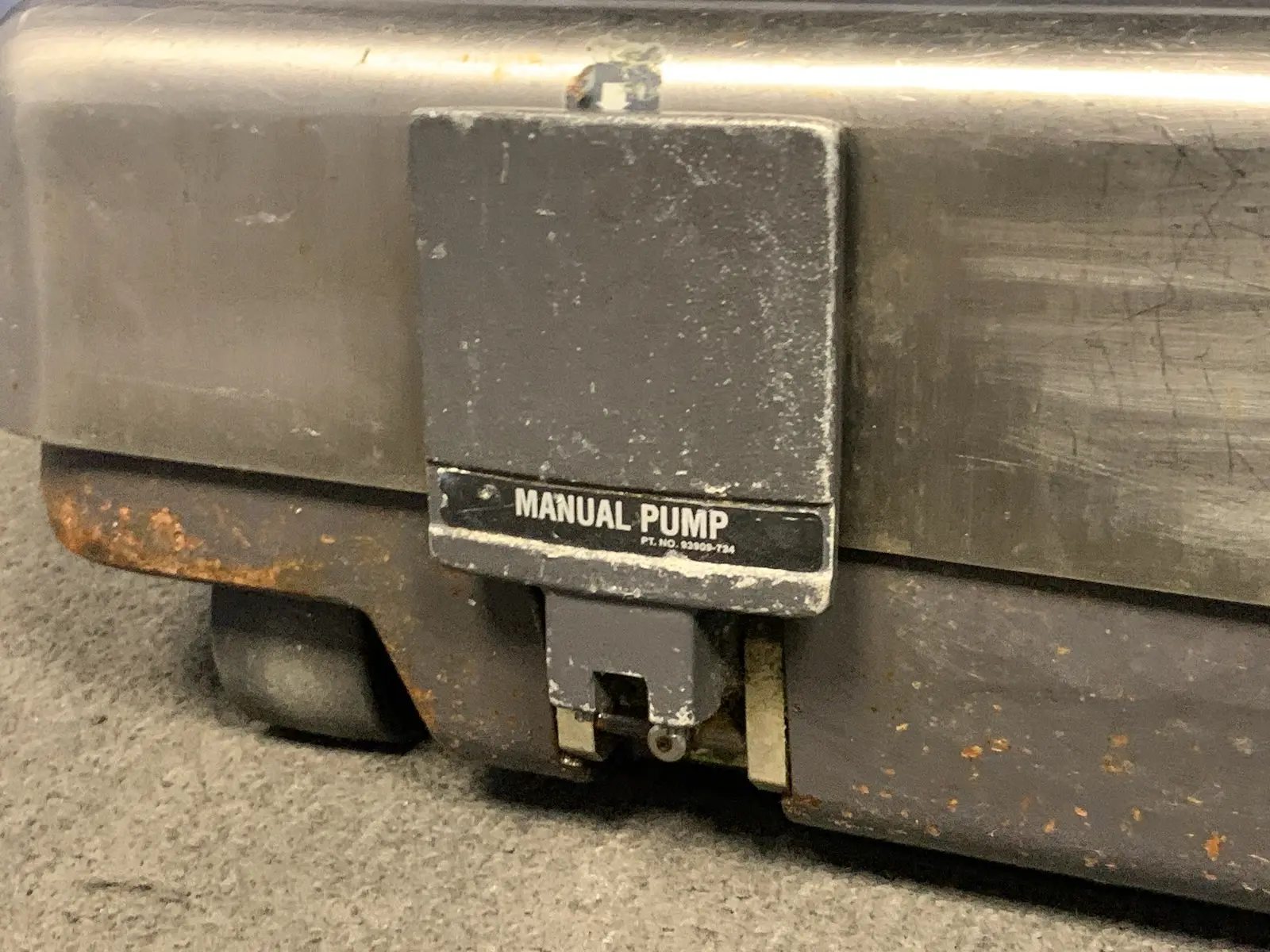 Steris Amsco 3085 SP Surgical Table w Accs - Issue