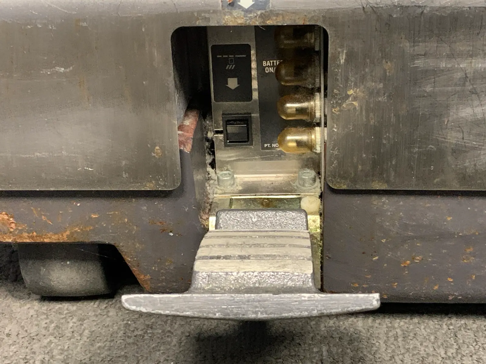 Steris Amsco 3085 SP Surgical Table w Accs - Issue