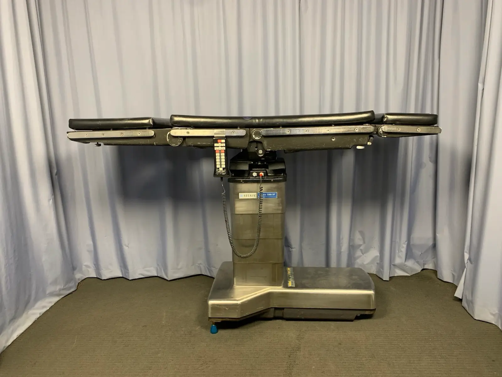Steris Amsco 3085 SP Surgical Table w Accs - Issue