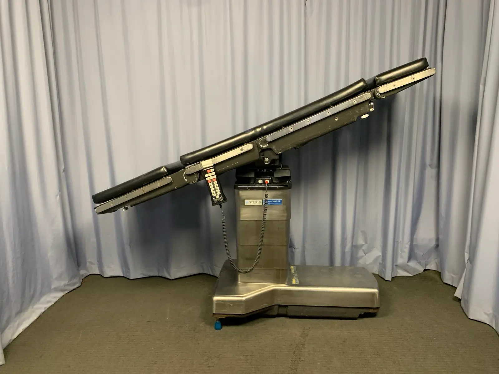 Steris Amsco 3085 SP Surgical Table w Accs - Issue