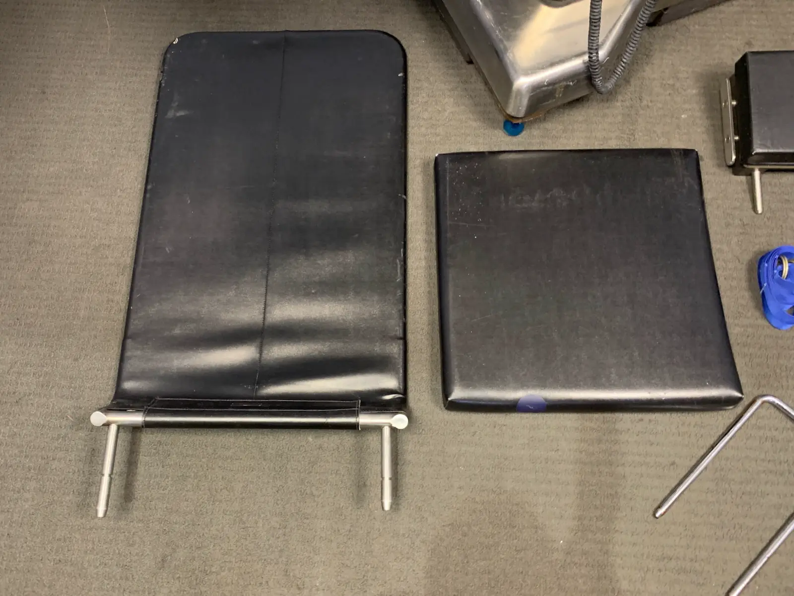 Steris Amsco 3085 SP Surgical Table w Accs - Issue