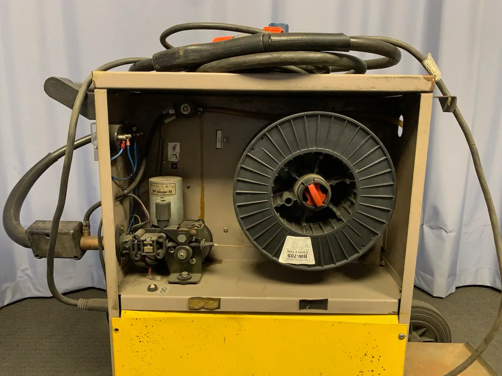 ESAB Power Compact 250 ECF Mig Welder w Acc