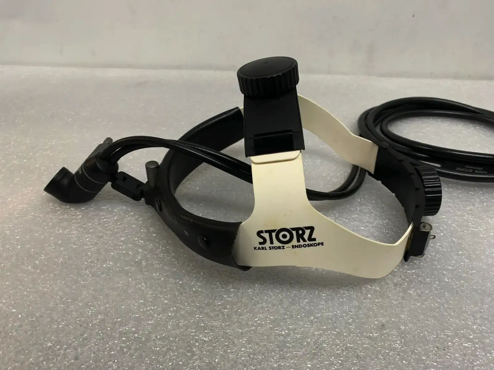 Karl Storz Endoskope Headlight w 495NY Fibre Optic Light Cable + 310070 Headband