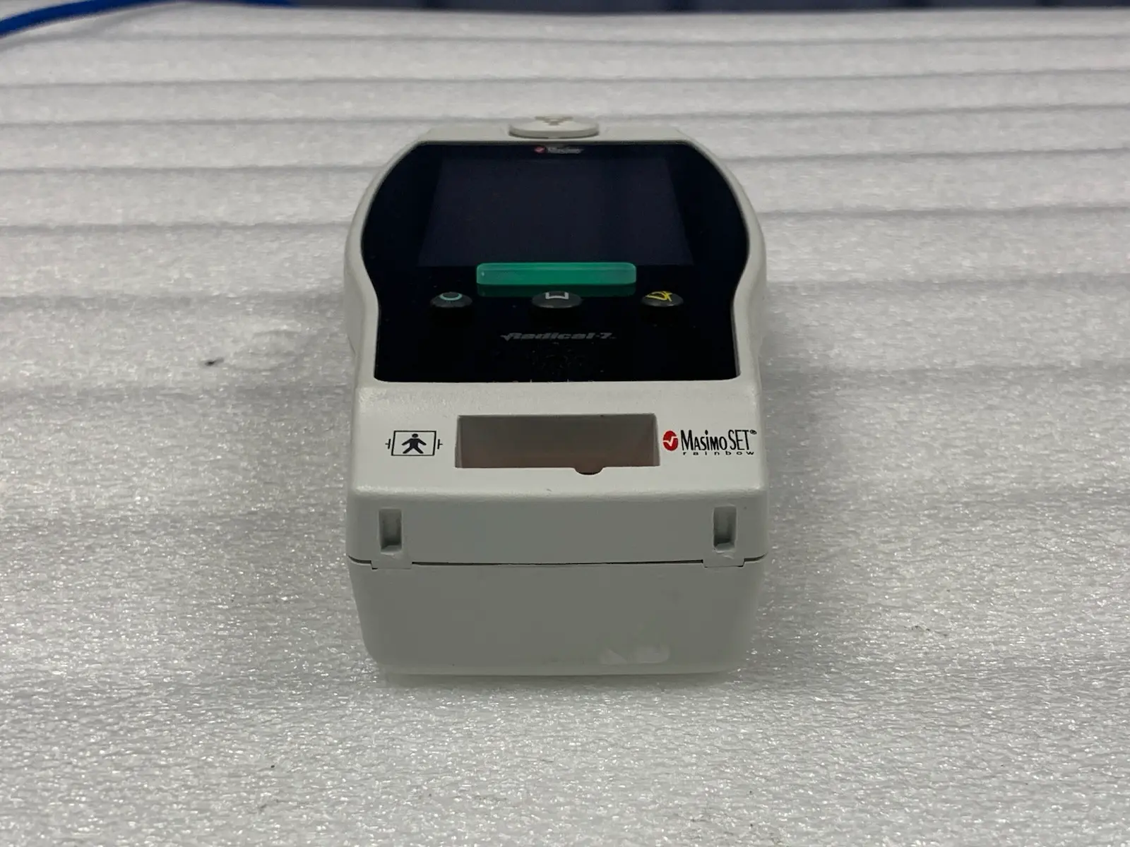 Masimo Radical-7 Signal Extraction Pulse CO-Oximeter w Charging Station - RDS-1