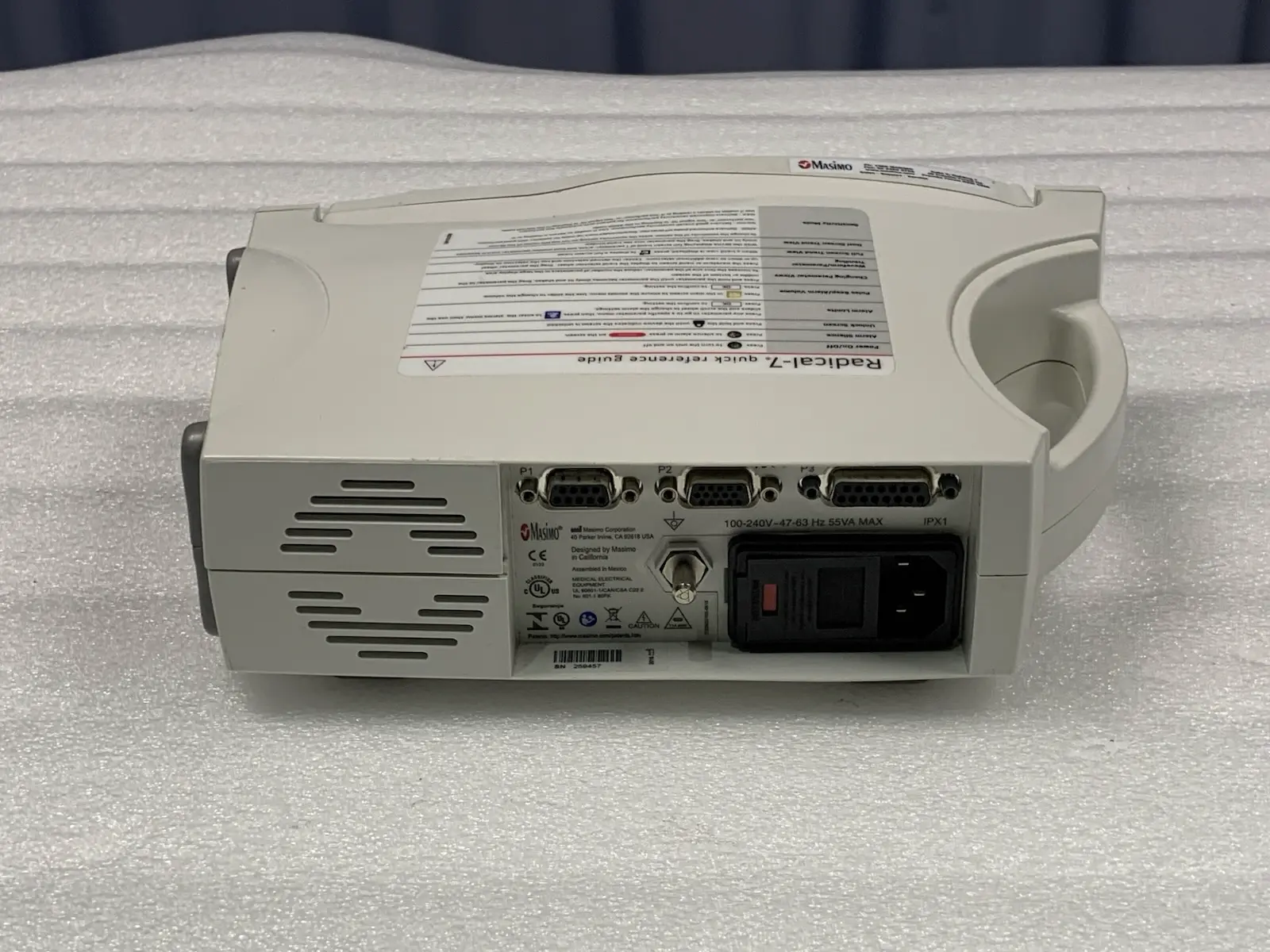 Masimo Radical-7 Signal Extraction Pulse CO-Oximeter w Charging Station - RDS-1