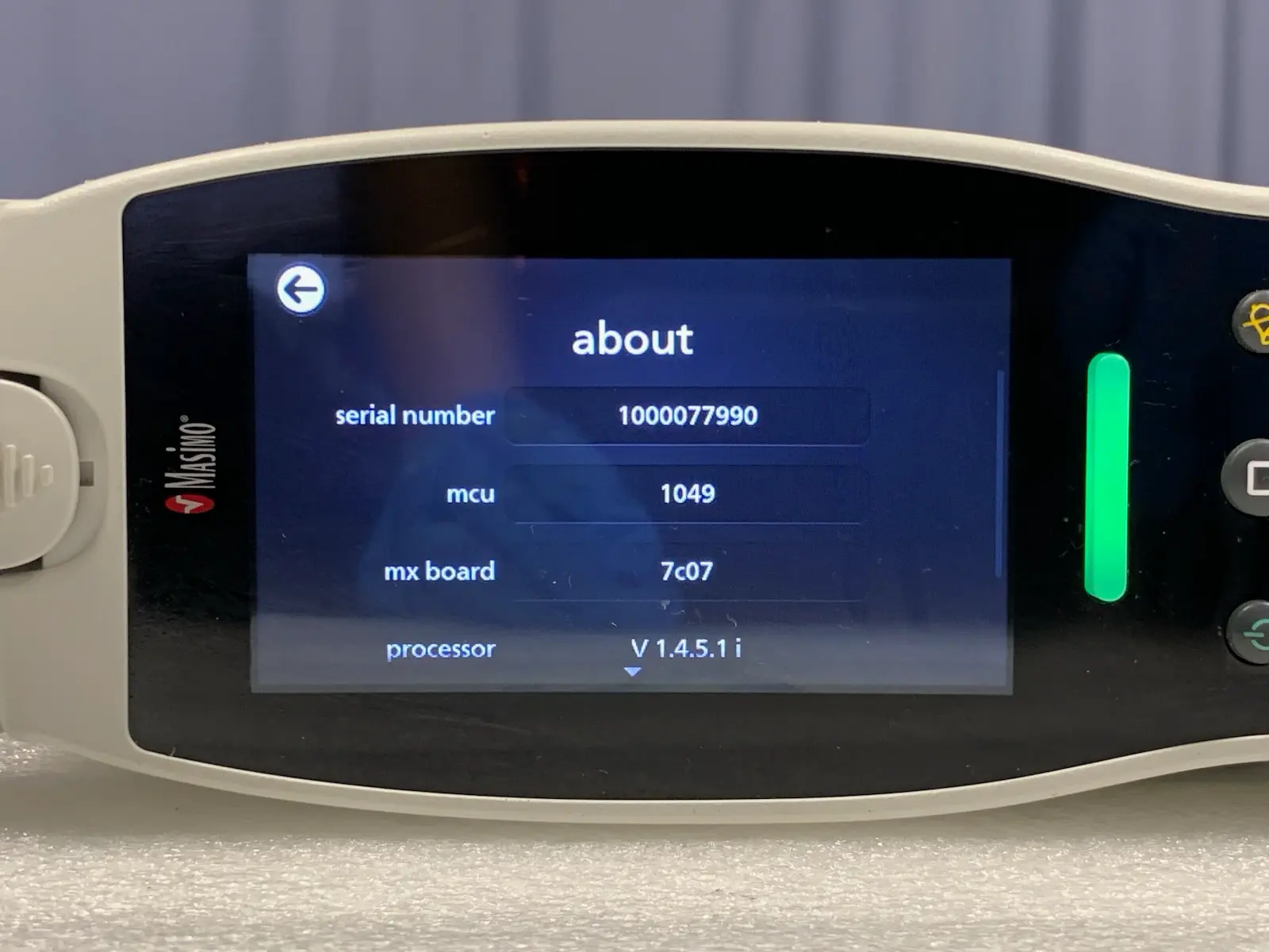 Masimo Radical-7 Signal Extraction Pulse CO-Oximeter w Charging Station - RDS-1