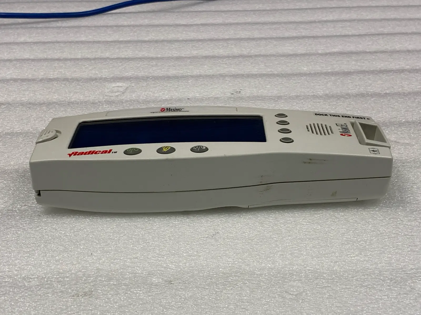 Masimo Radical Signal Extraction Pulse CO-Oximeter w Charging Station - RDS-3