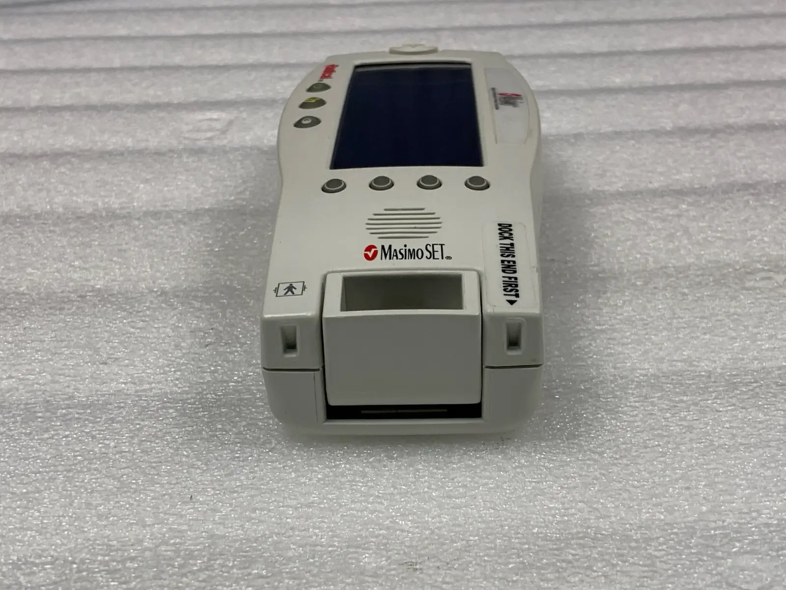 Masimo Radical Signal Extraction Pulse CO-Oximeter w Charging Station - RDS-3