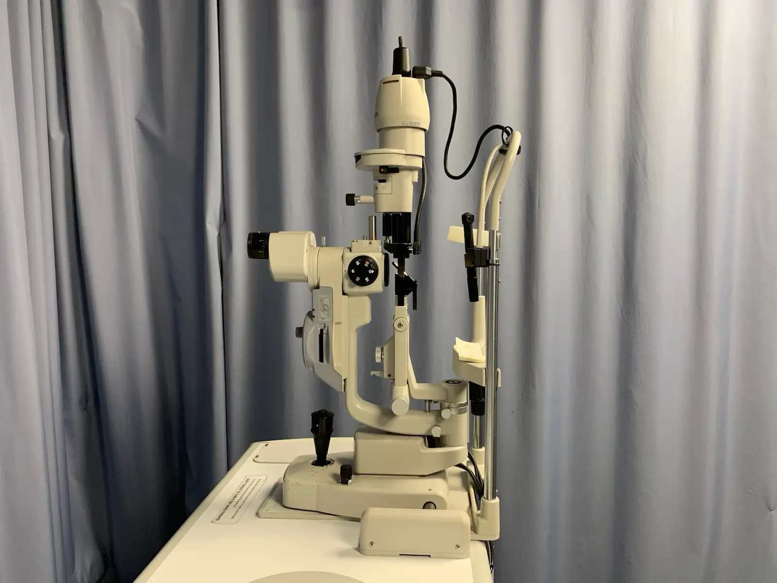 Topcon SL-D7 Class I Slit Lamp w DC-1 Digital Camera Unit & Tonometer Mount