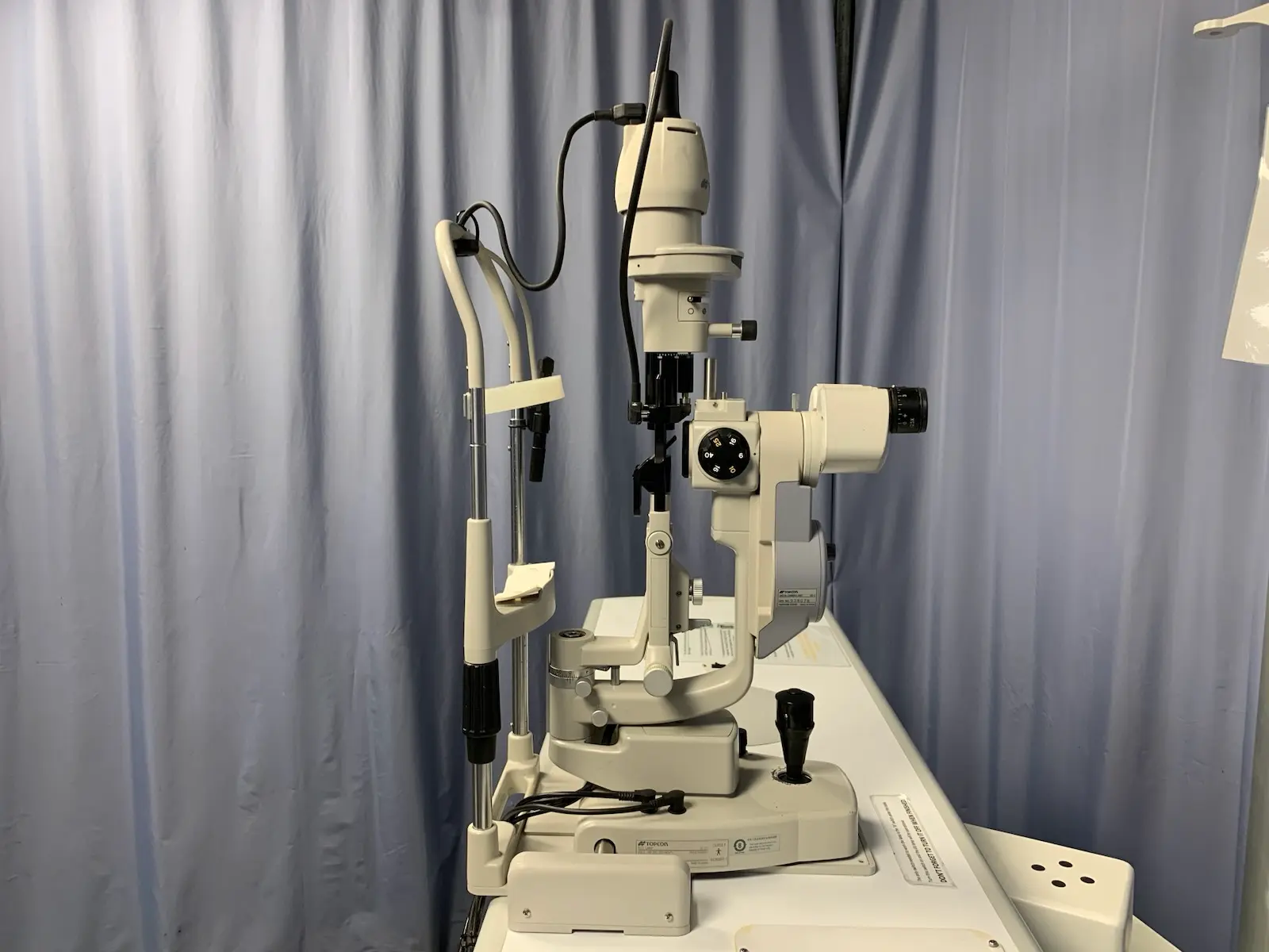 Topcon SL-D7 Class I Slit Lamp w DC-1 Digital Camera Unit & Tonometer Mount