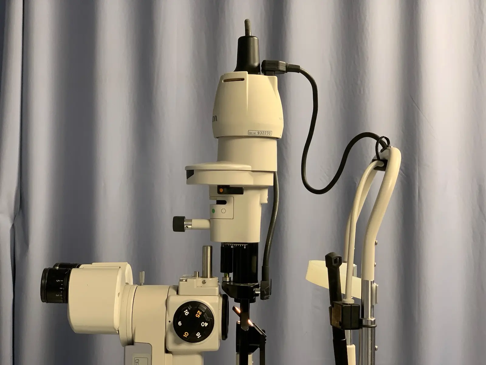 Topcon SL-D7 Class I Slit Lamp w DC-1 Digital Camera Unit & Tonometer Mount