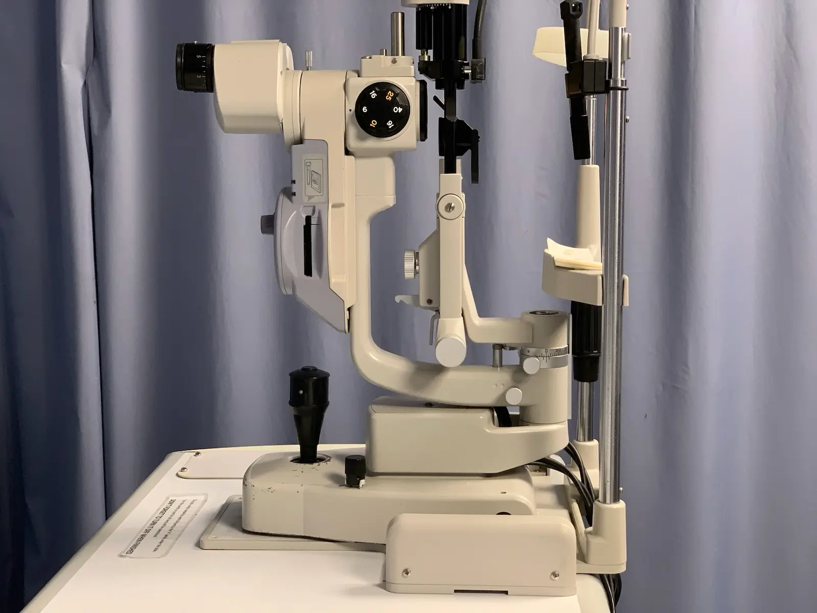 Topcon SL-D7 Class I Slit Lamp w DC-1 Digital Camera Unit & Tonometer Mount