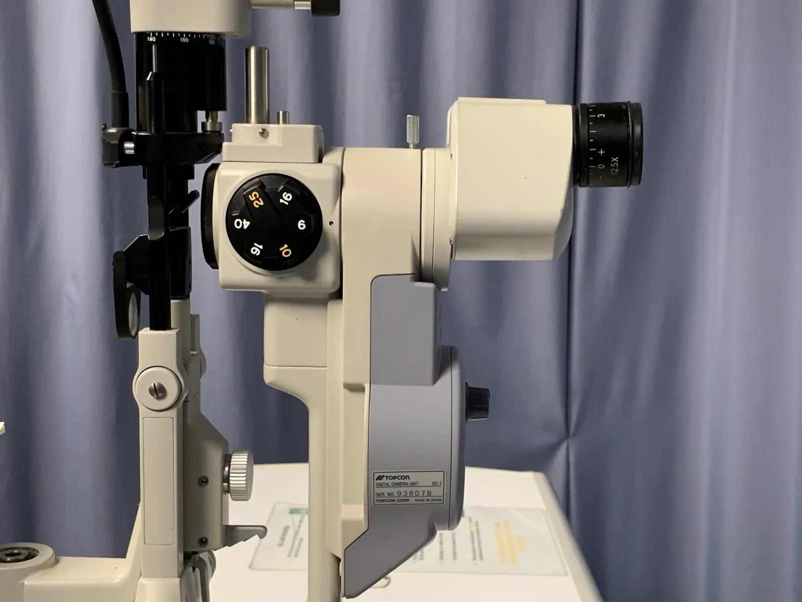Topcon SL-D7 Class I Slit Lamp w DC-1 Digital Camera Unit & Tonometer Mount