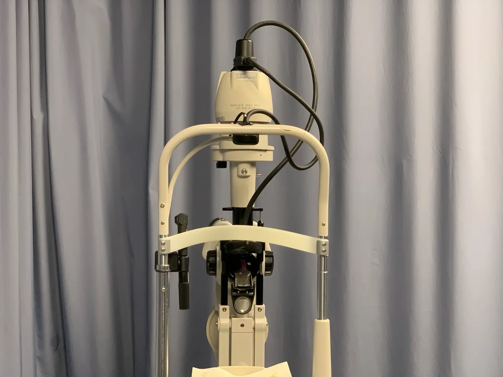 Topcon SL-D7 Class I Slit Lamp w DC-1 Digital Camera Unit & Tonometer Mount