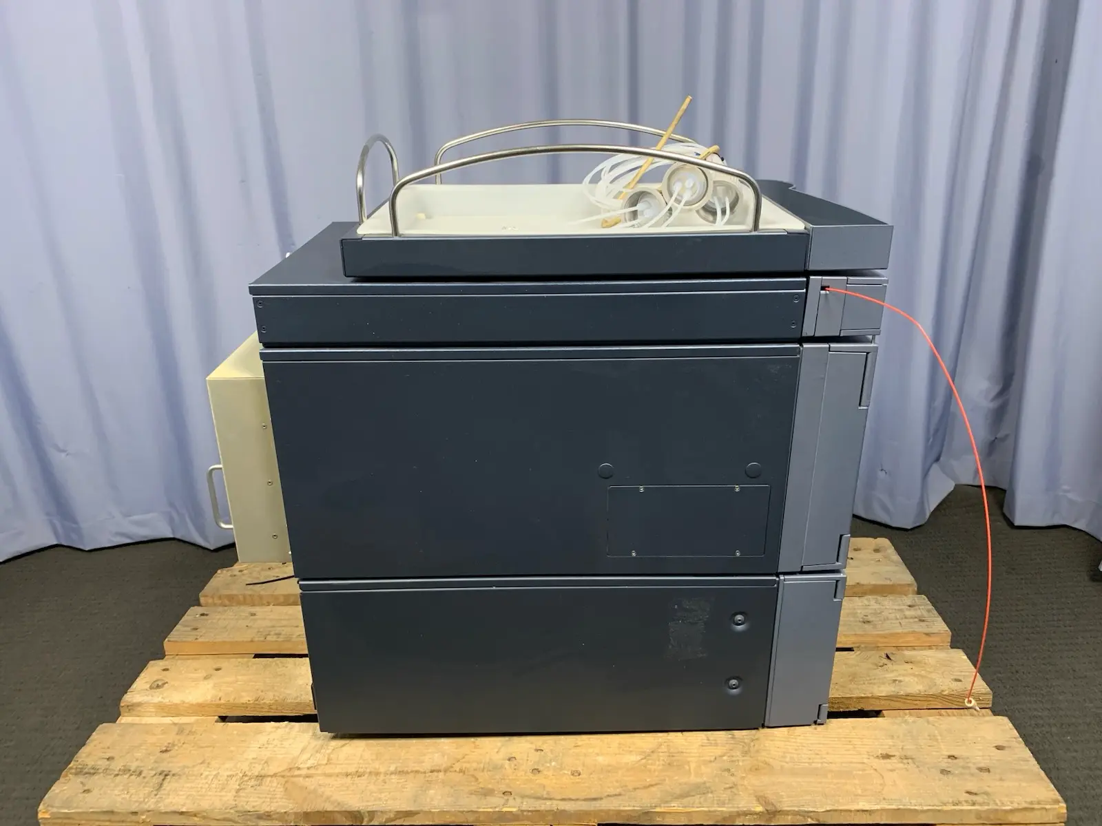 Waters Acquity UPLC System w Sample 186015005 & Binary Solvent 186015001 Manager - Image 19