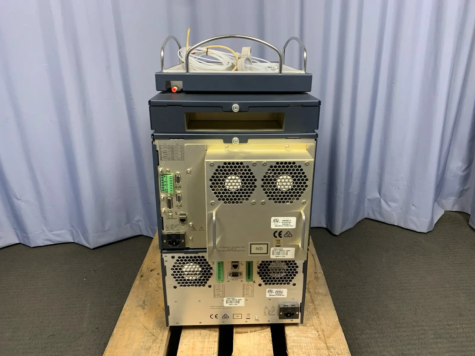 Waters Acquity UPLC System w Sample 186015005 & Binary Solvent 186015001 Manager - Image 20