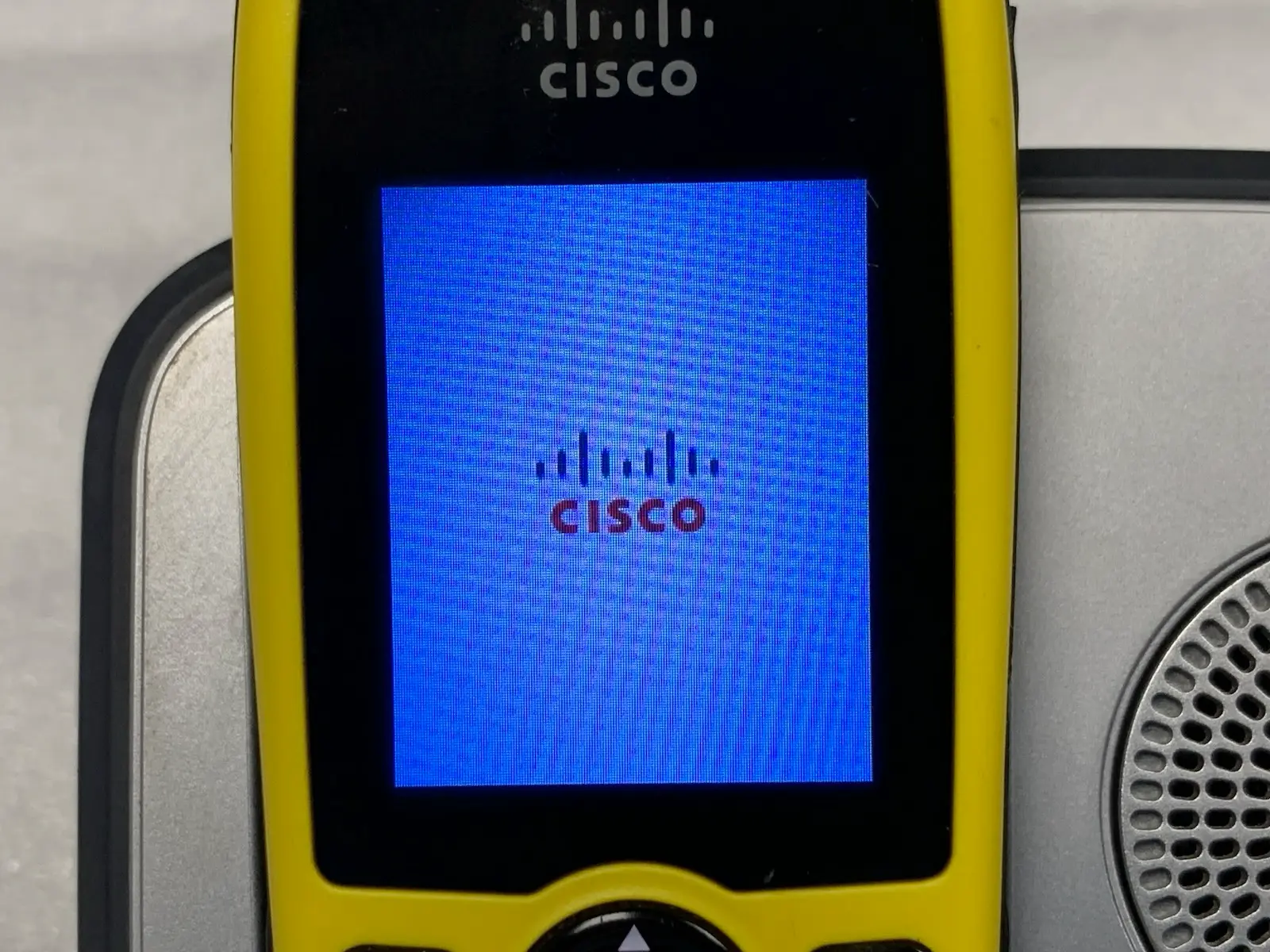 6x Cisco 7925 CP-7925G-EX Unified Wireless IP Phone Bundle Yellow ATEX/IECEx