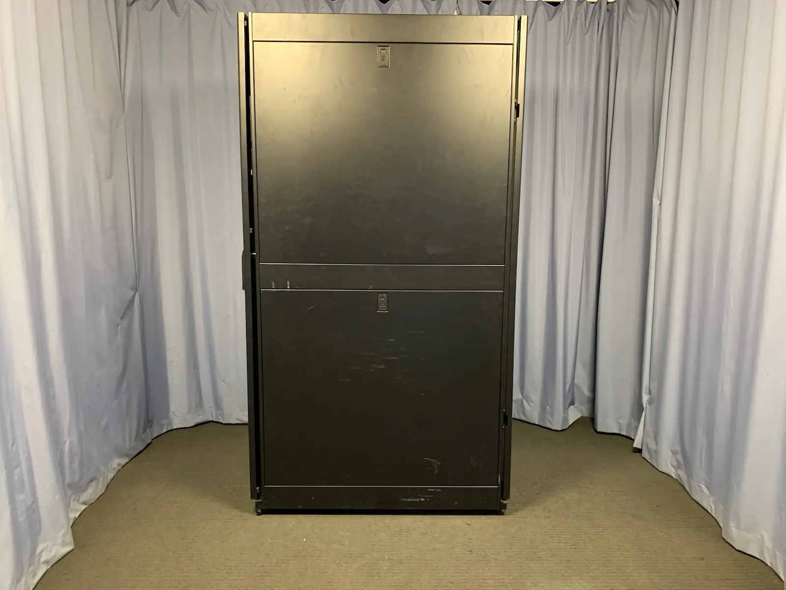 APC Symmetra PX 48kW Scalable 3-Phase 400V UPS Enclosure Frame SYCF48KH 42U