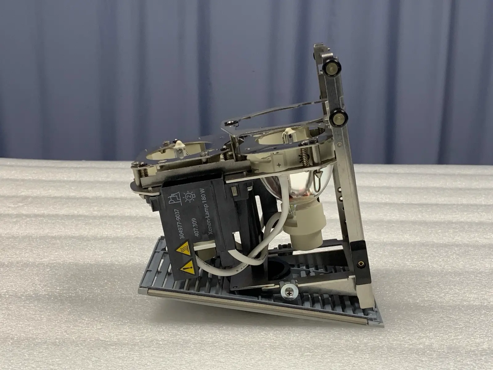 Carl Zeiss 304977-9037-000 Xenon Lamp Module 180W for OPMI Lumera 700 S8