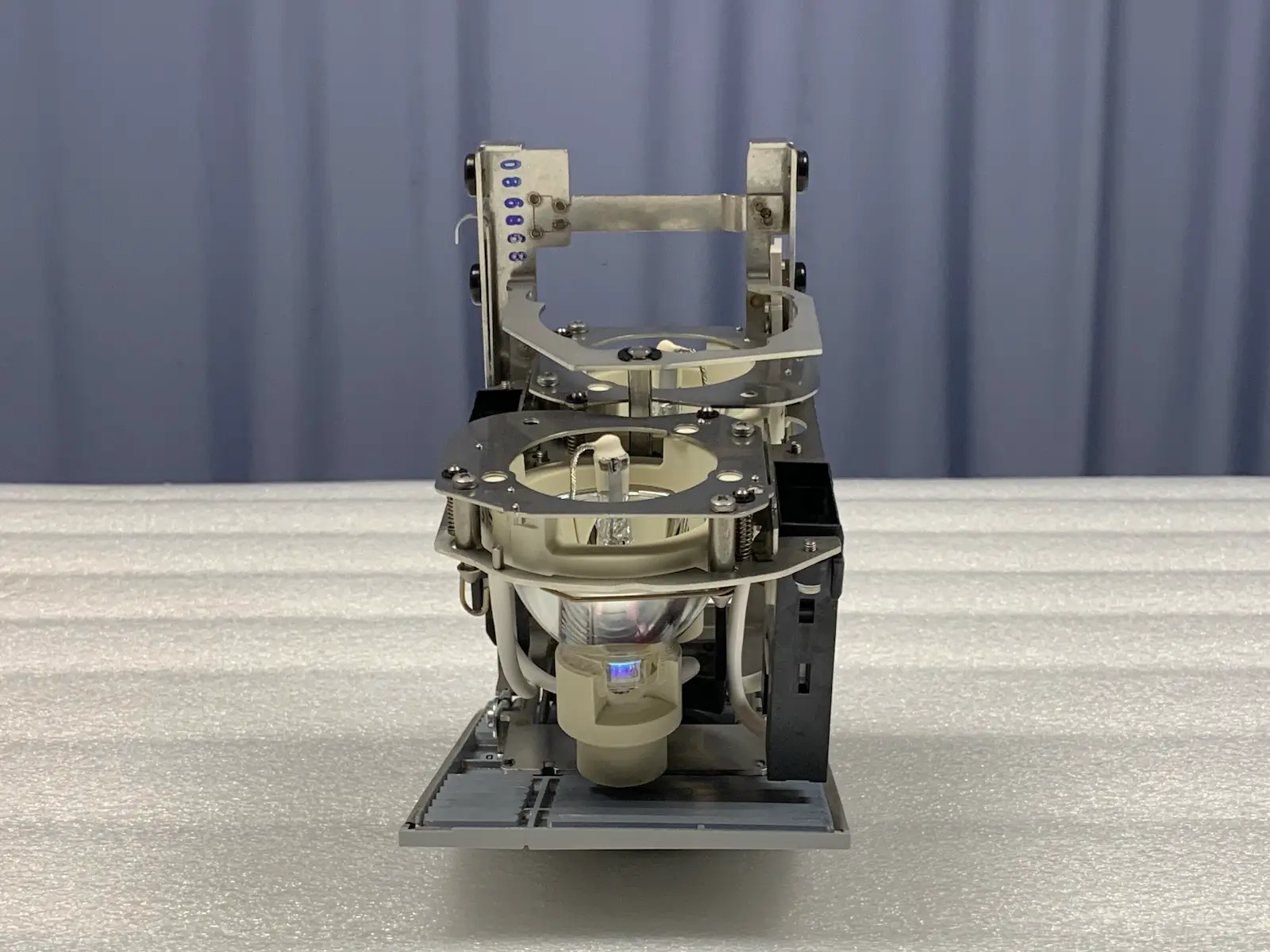 Carl Zeiss 304977-9037-000 Xenon Lamp Module 180W for OPMI Lumera 700 S8