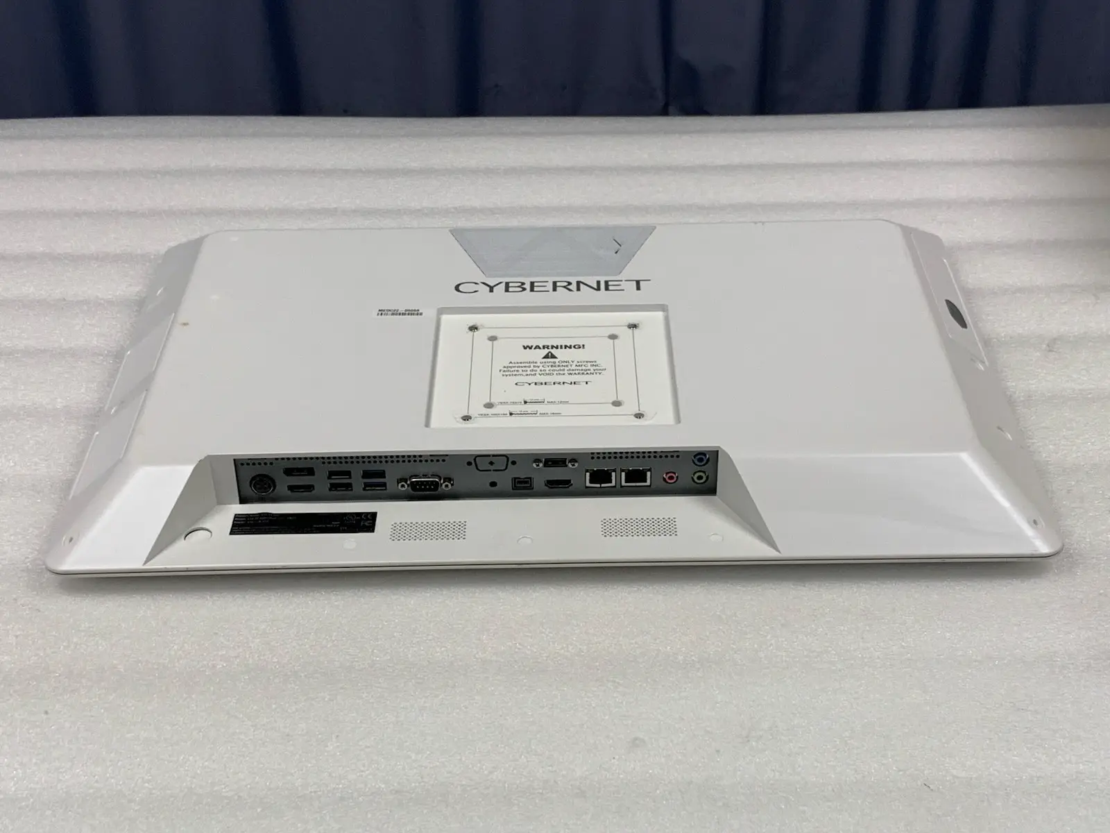 Cybernet CyberMed-C22 22" Medical Grade Touchscreen AIO All-in-One PC