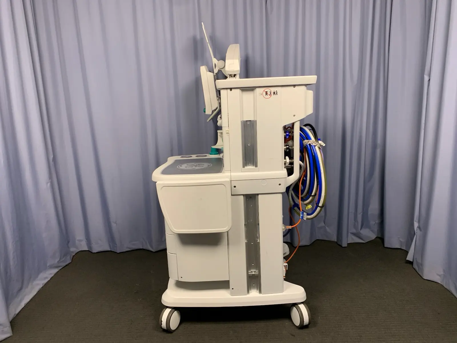 GE Datex Ohmeda Aisys CS2 Anesthesia Carestation w Accs 1011-9050-000