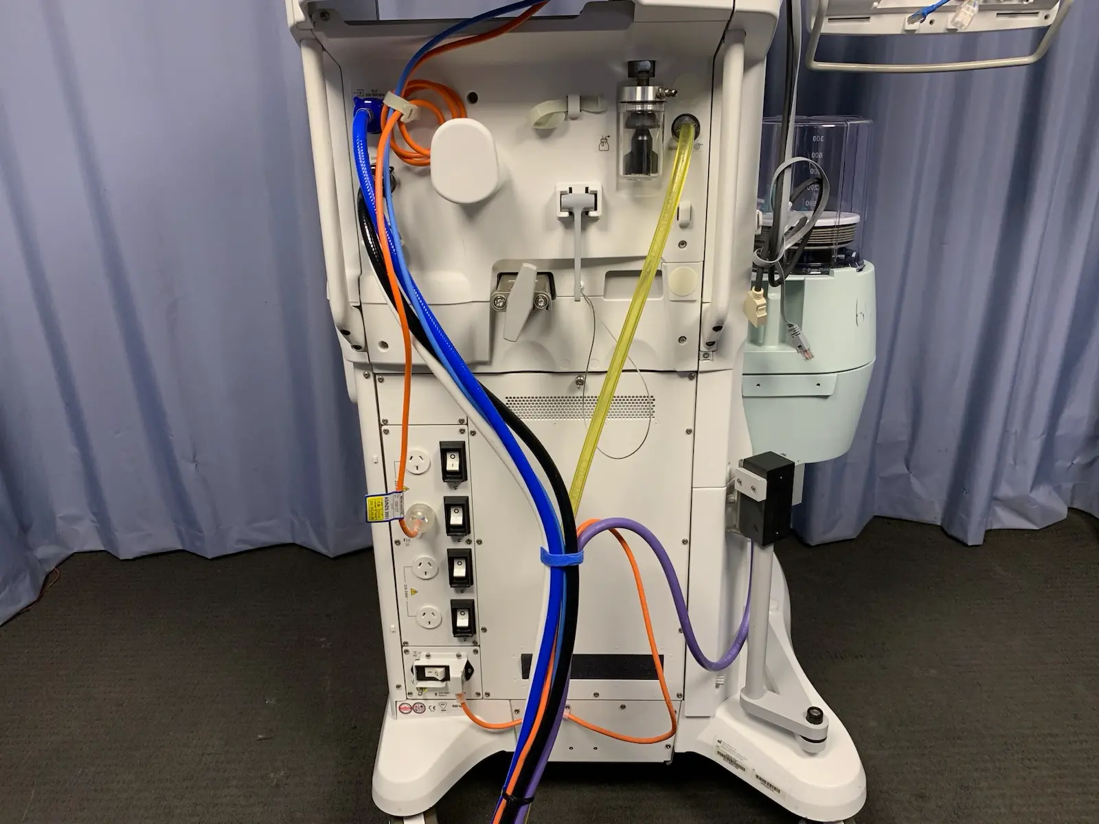 GE Datex Ohmeda Aisys CS2 Anesthesia Carestation w Accs 1011-9050-000