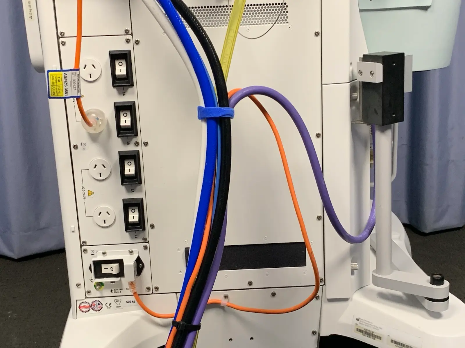GE Datex Ohmeda Aisys CS2 Anesthesia Carestation w Accs 1011-9050-000