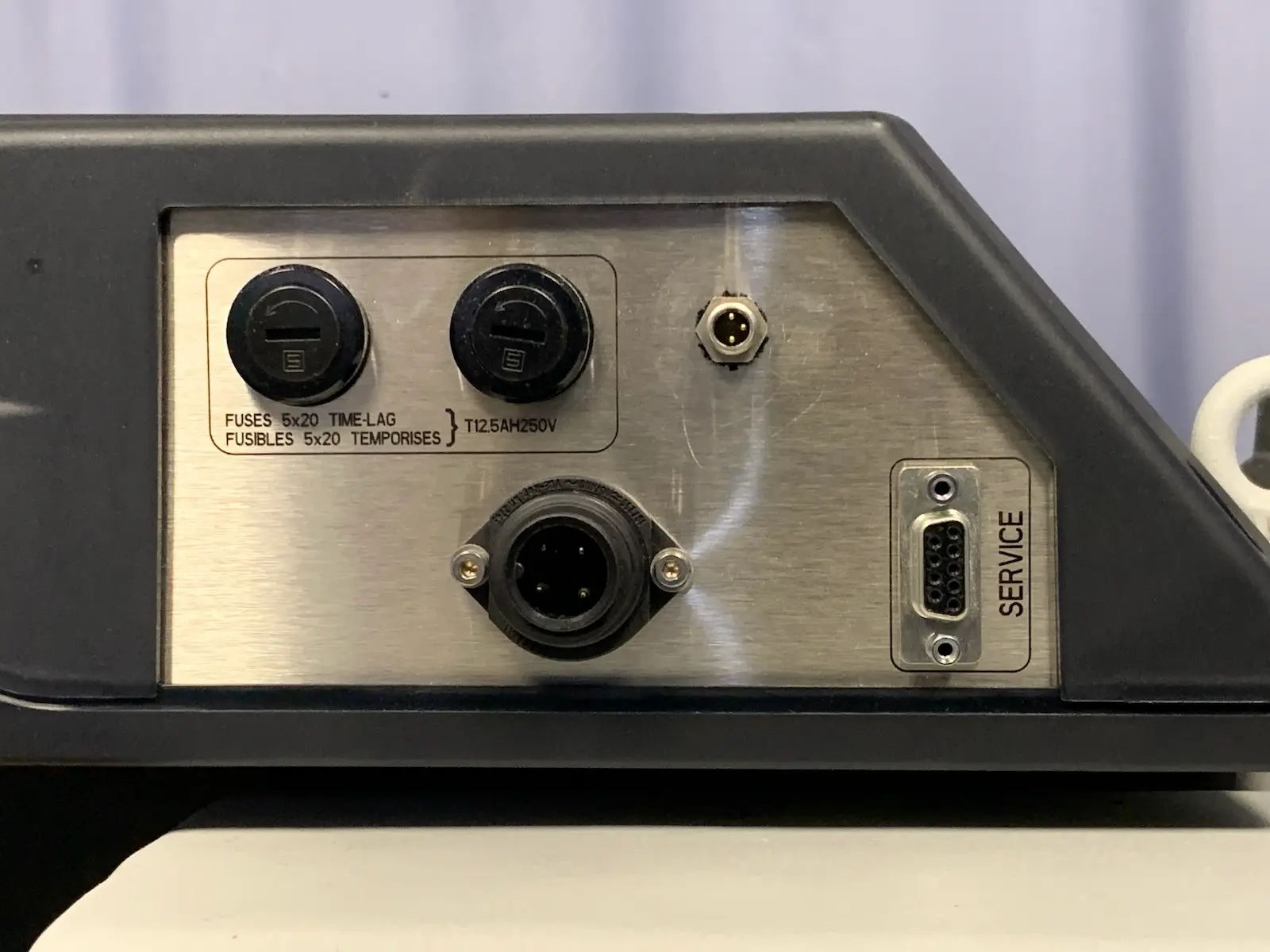 Leybold Sogevac SV40 BI Rotary Vacuum Pump + Victor HPT500 Gauges