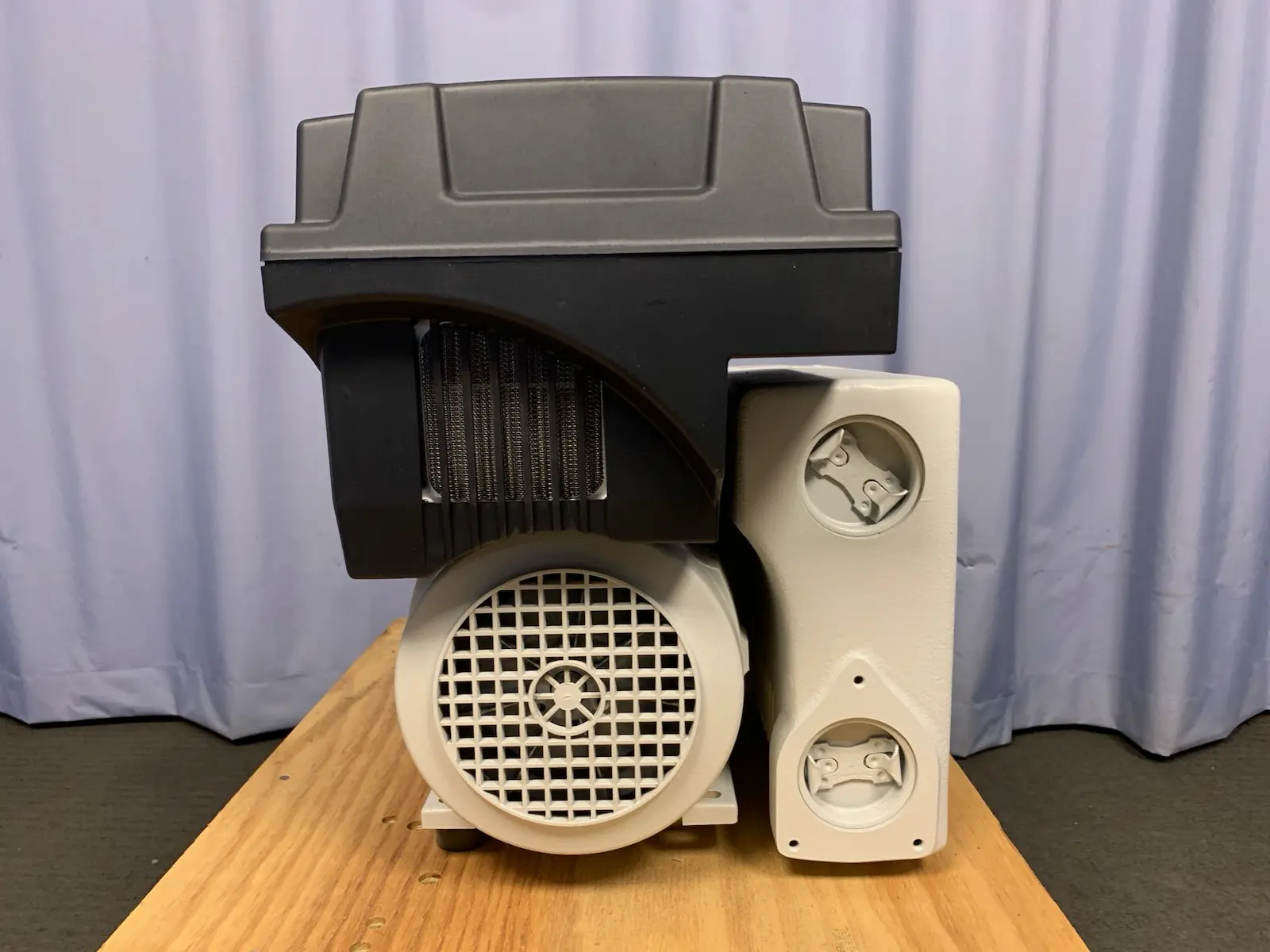 Leybold Sogevac SV40 BI Rotary Vacuum Pump + Victor HPT500 Gauges