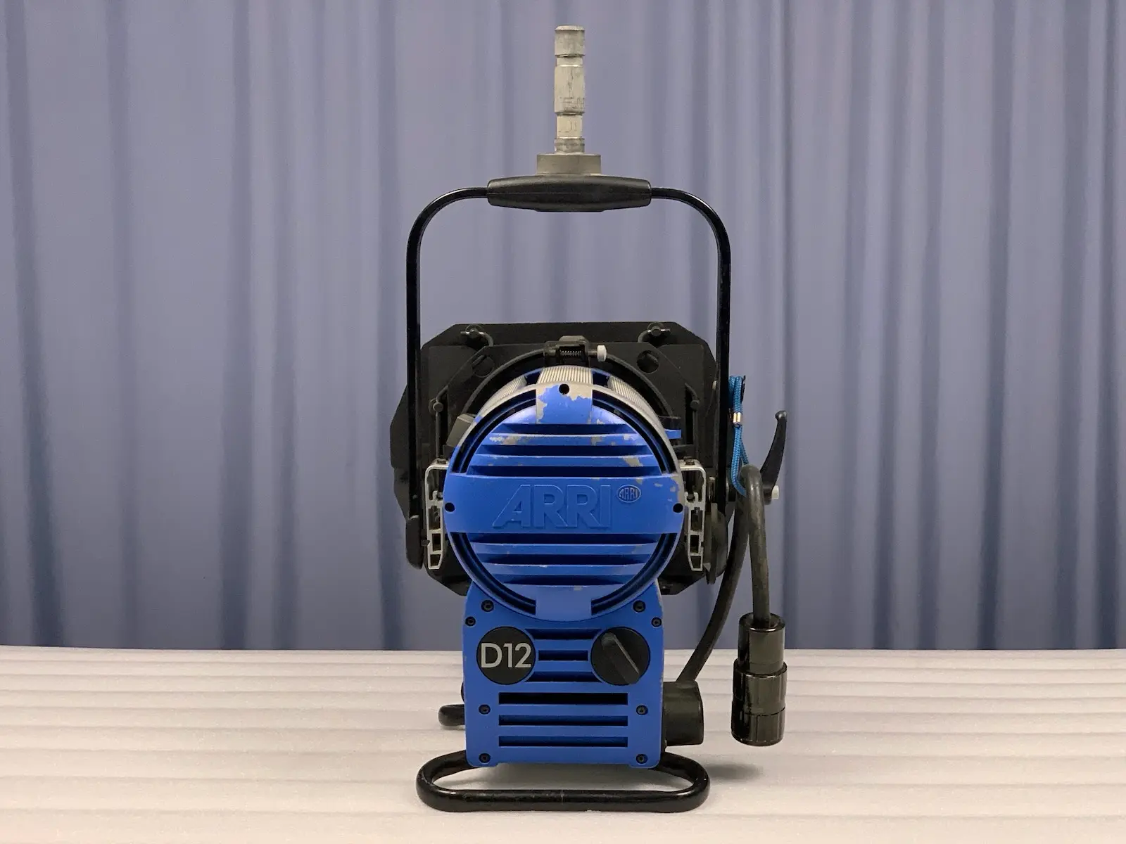 ARRI Daylight D12 Professional Film Studio HMI 1200W Fresnel Head Light