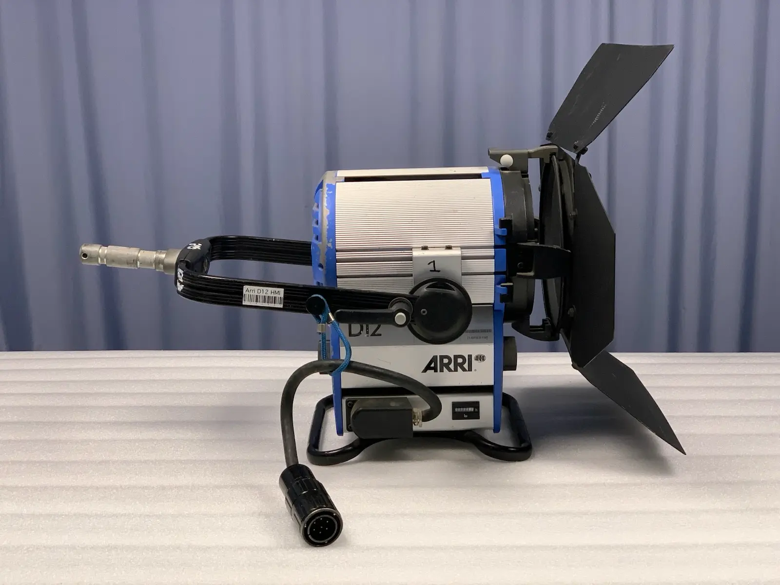 ARRI Daylight D12 Professional Film Studio HMI 1200W Fresnel Head Light