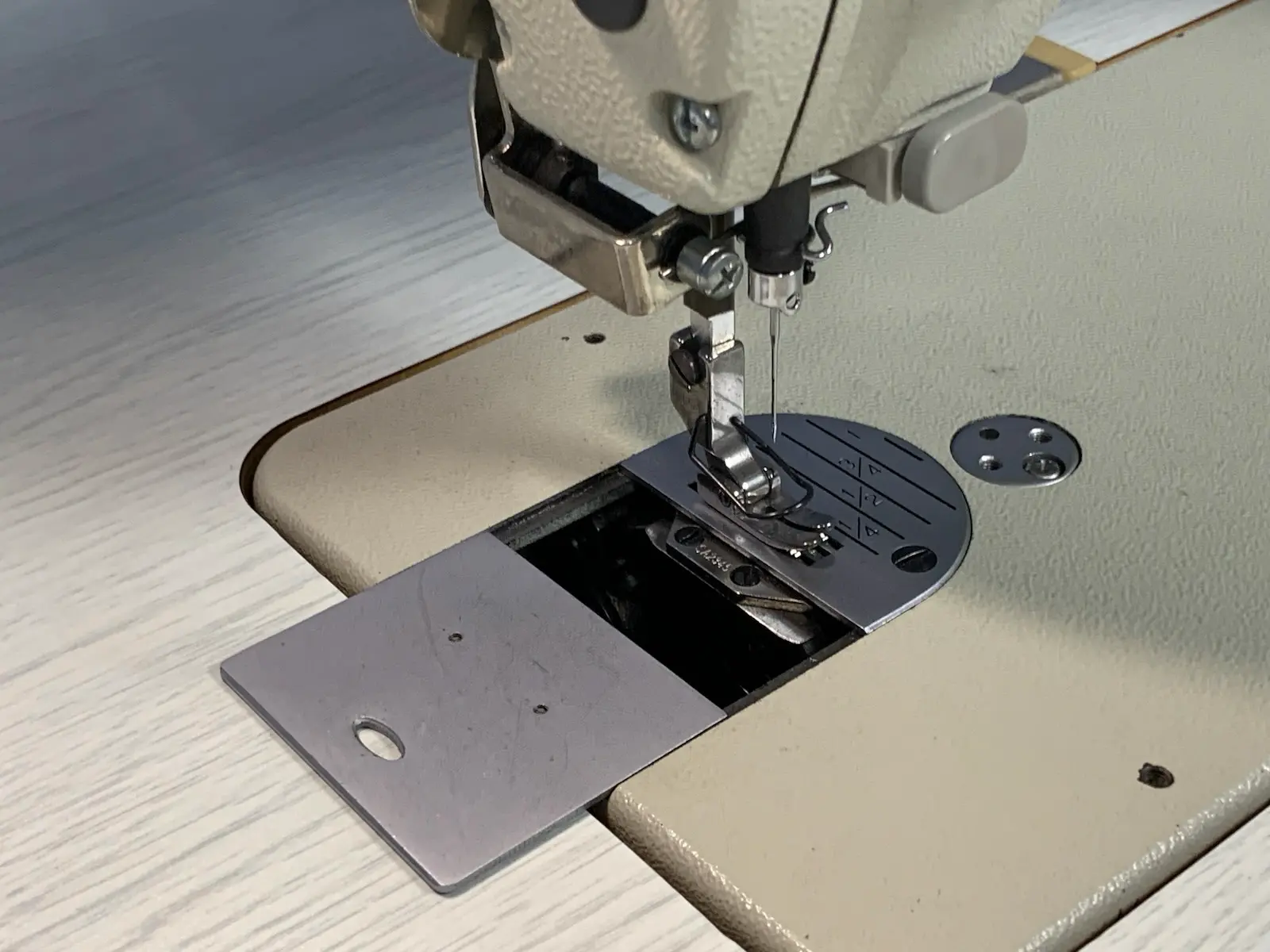 Brother S-7200A Industrial Direct Drive Lockstitch Sewing Machine