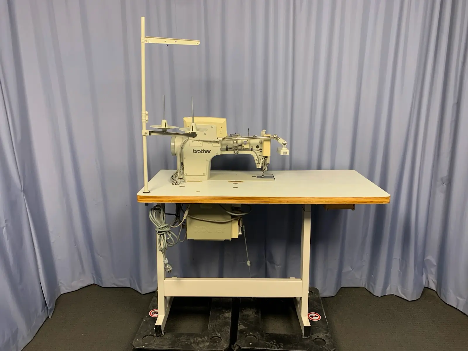 Brother S-7200A Industrial Direct Drive Lockstitch Sewing Machine
