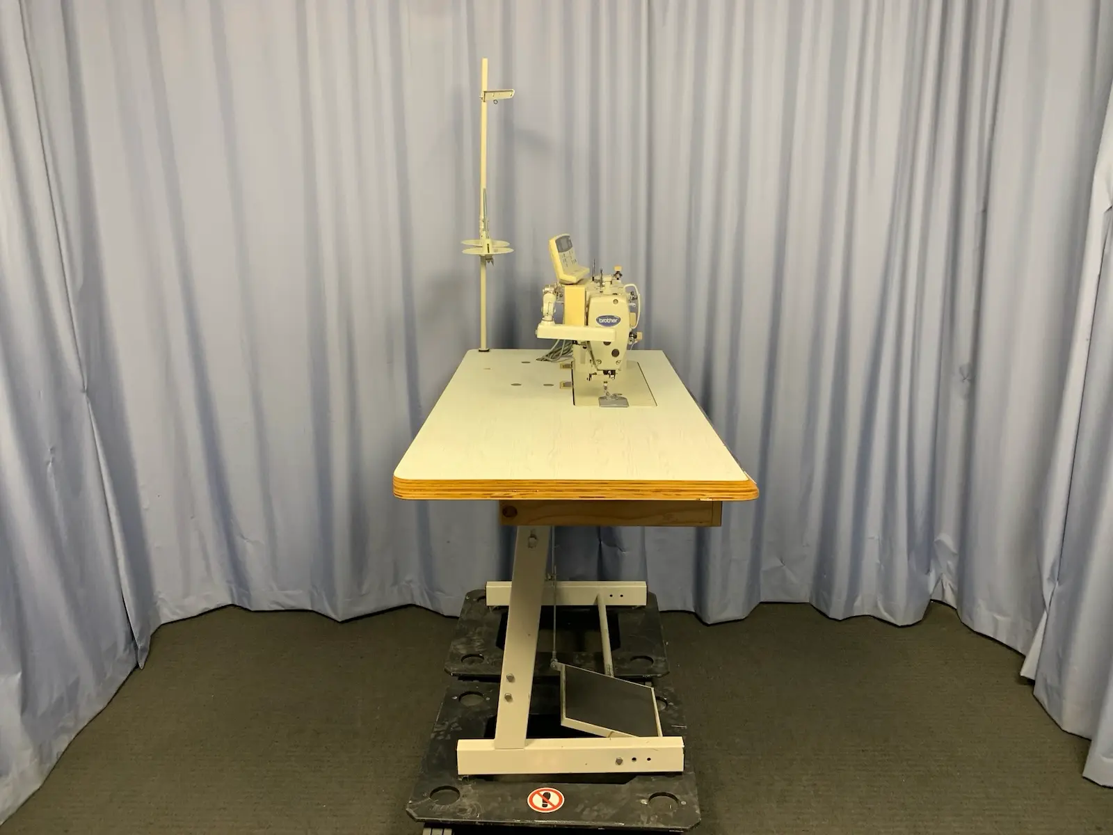 Brother S-7200A Industrial Direct Drive Lockstitch Sewing Machine