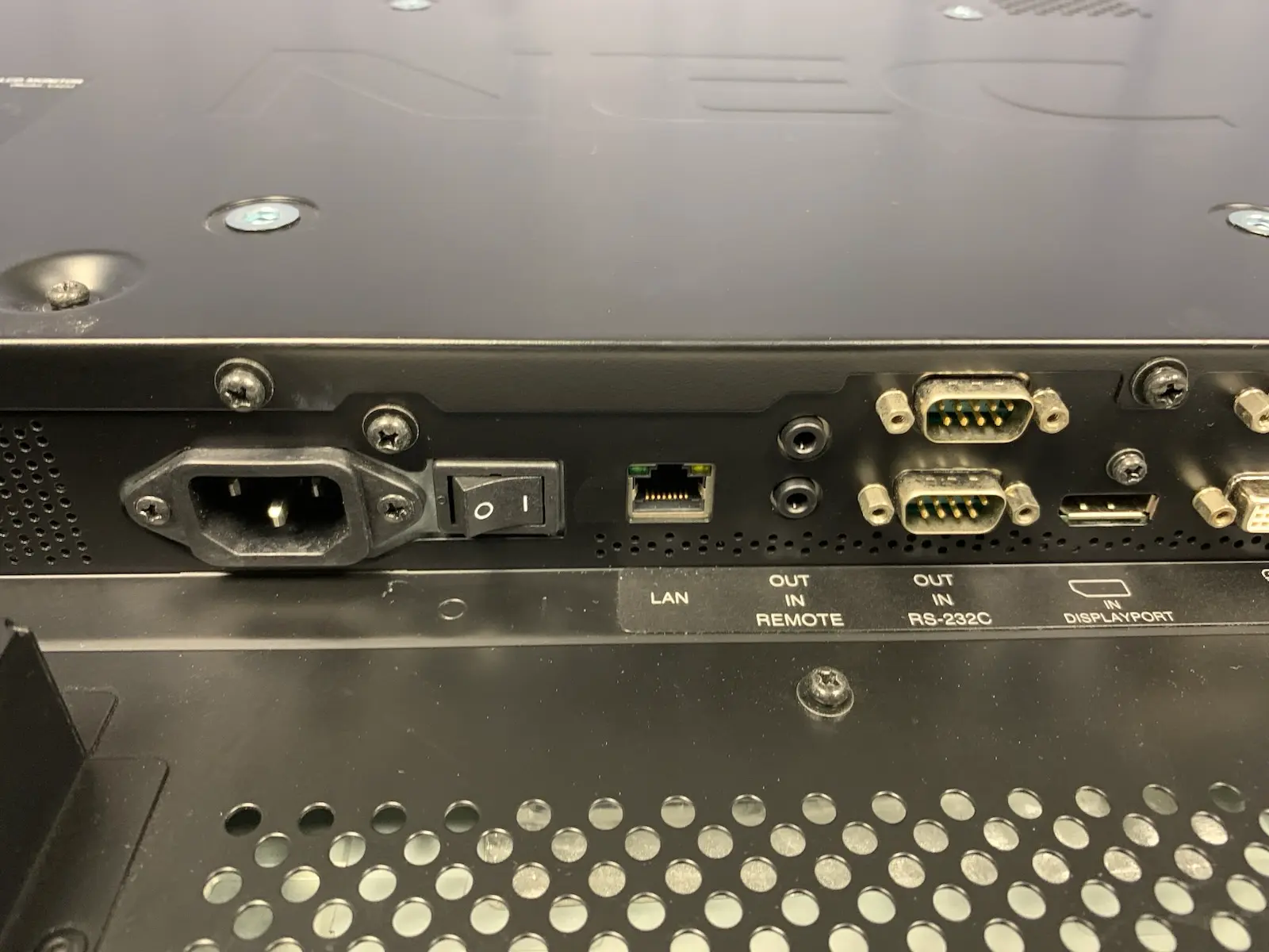 NEC MultiSync V323 32" LED Commercial Monitor + Integrated Intel OPS PC - FHD