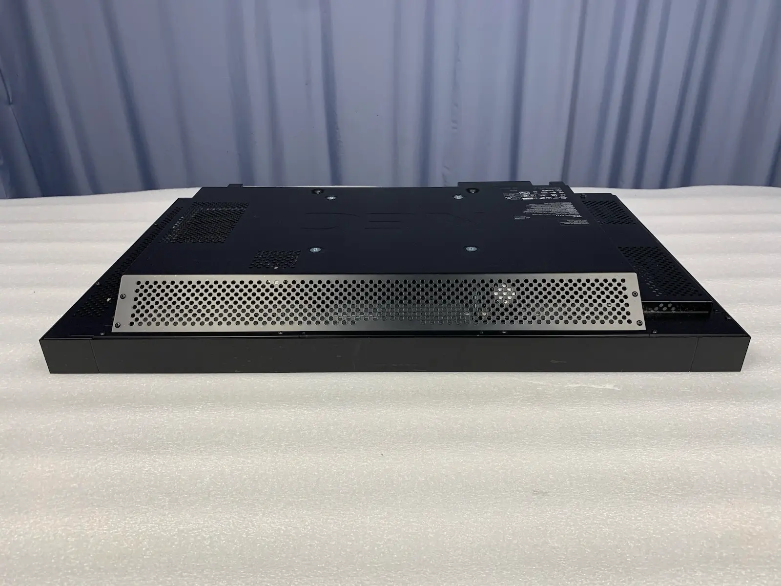 NEC MultiSync V323 32" LED Commercial Monitor + Integrated Intel OPS PC - FHD