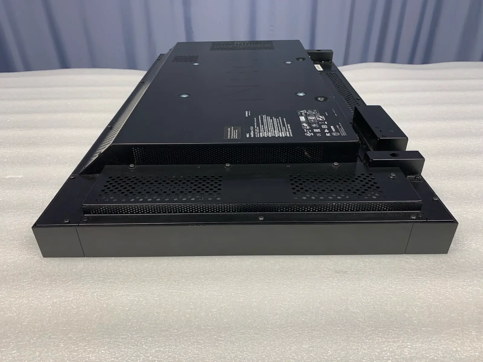 NEC MultiSync V323 32" LED Commercial Monitor + Integrated Intel OPS PC - FHD