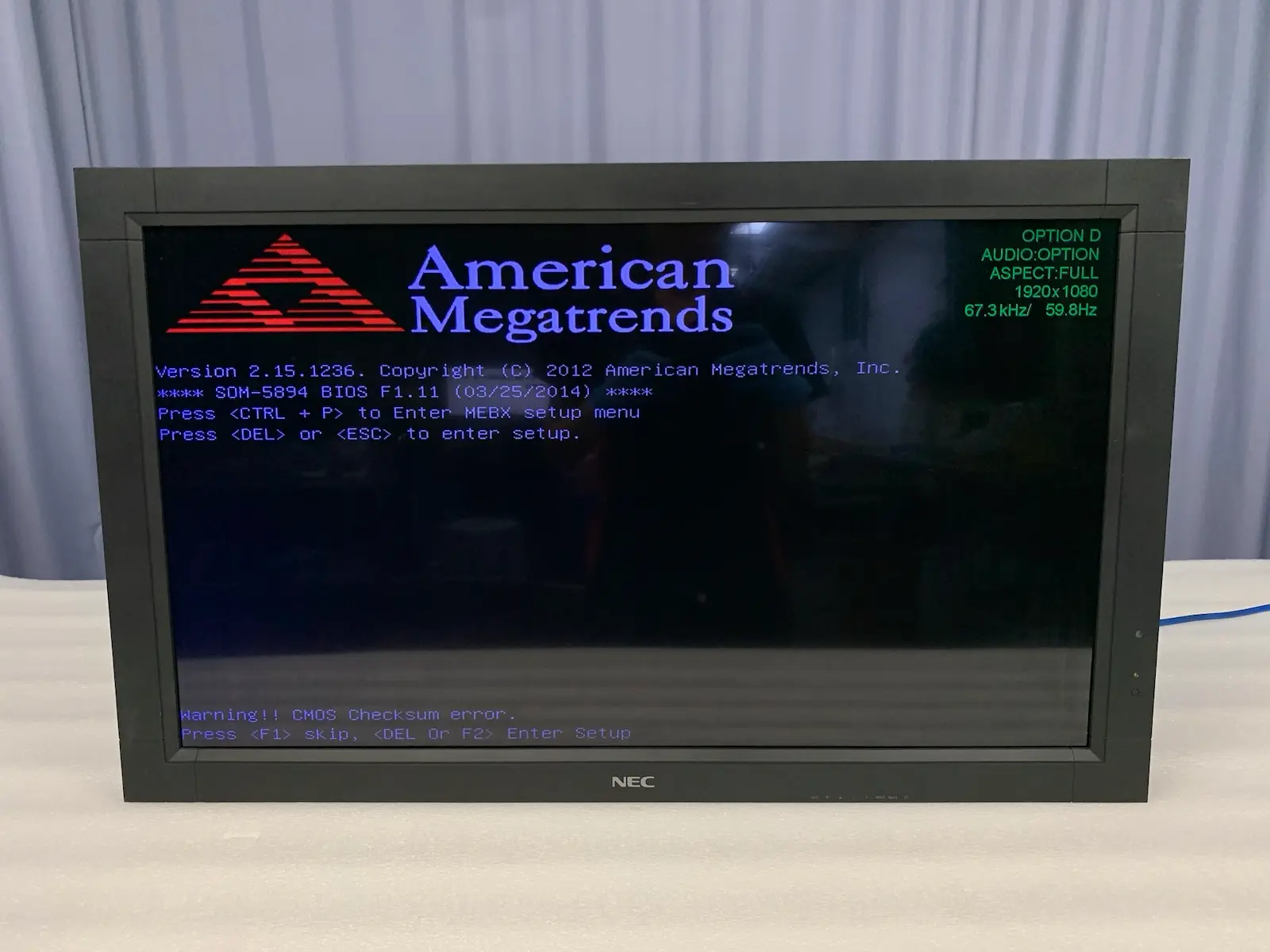 NEC MultiSync V323 32" LED Commercial Monitor + Integrated Intel OPS PC - FHD